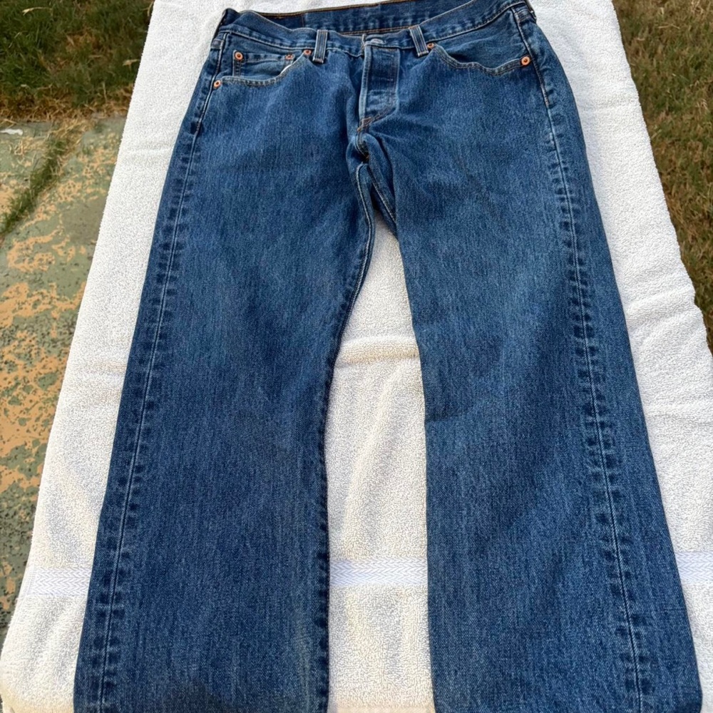Levi's Men's Blue and Navy Jeans